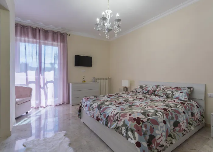 Rebecca Apartment Rom